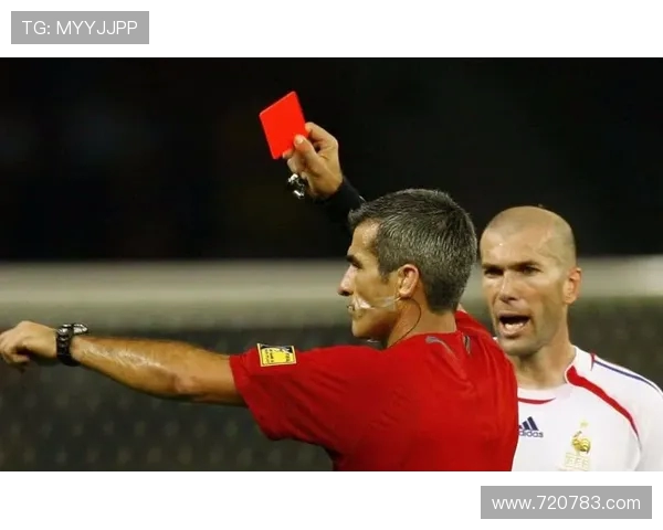 凯利因裁判争议被罚下这张红牌是否应称为财政红牌